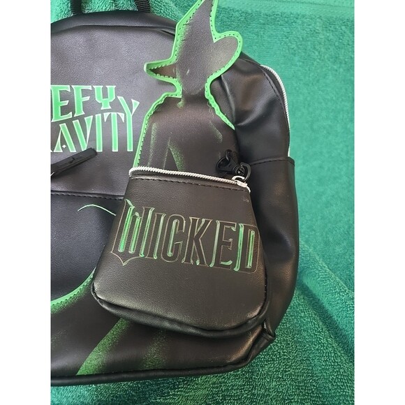 Defy Gravity Wicked The Movie 2024, Faux Leather Mini Backpack NWT Elphaba - Picture 3 of 9